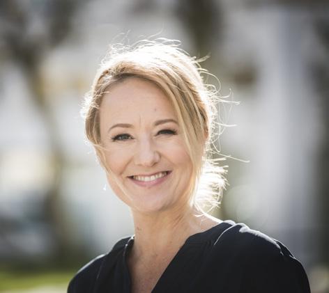 Om att förlora någon i självmord Vi välkomnar Magnus Mjörnman, ordförande i Spes, anhörigförening för den som förlorat någon i självmord, till Kyrkan Mitt i Byn.
