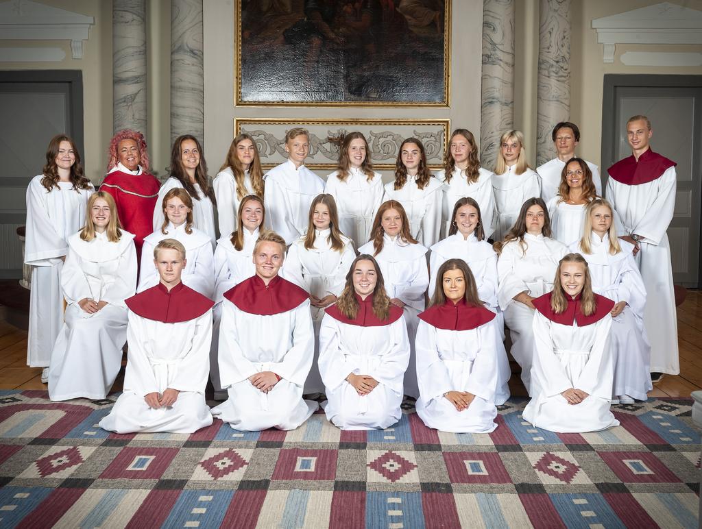 Konfirmander i Hjortsberga kyrka Lördagen den 29 juni 2019 Konfirmationspräst: Annesophie Färdigh. Pedagoger: Helena Kronstrand och Malin Hjertquist.
