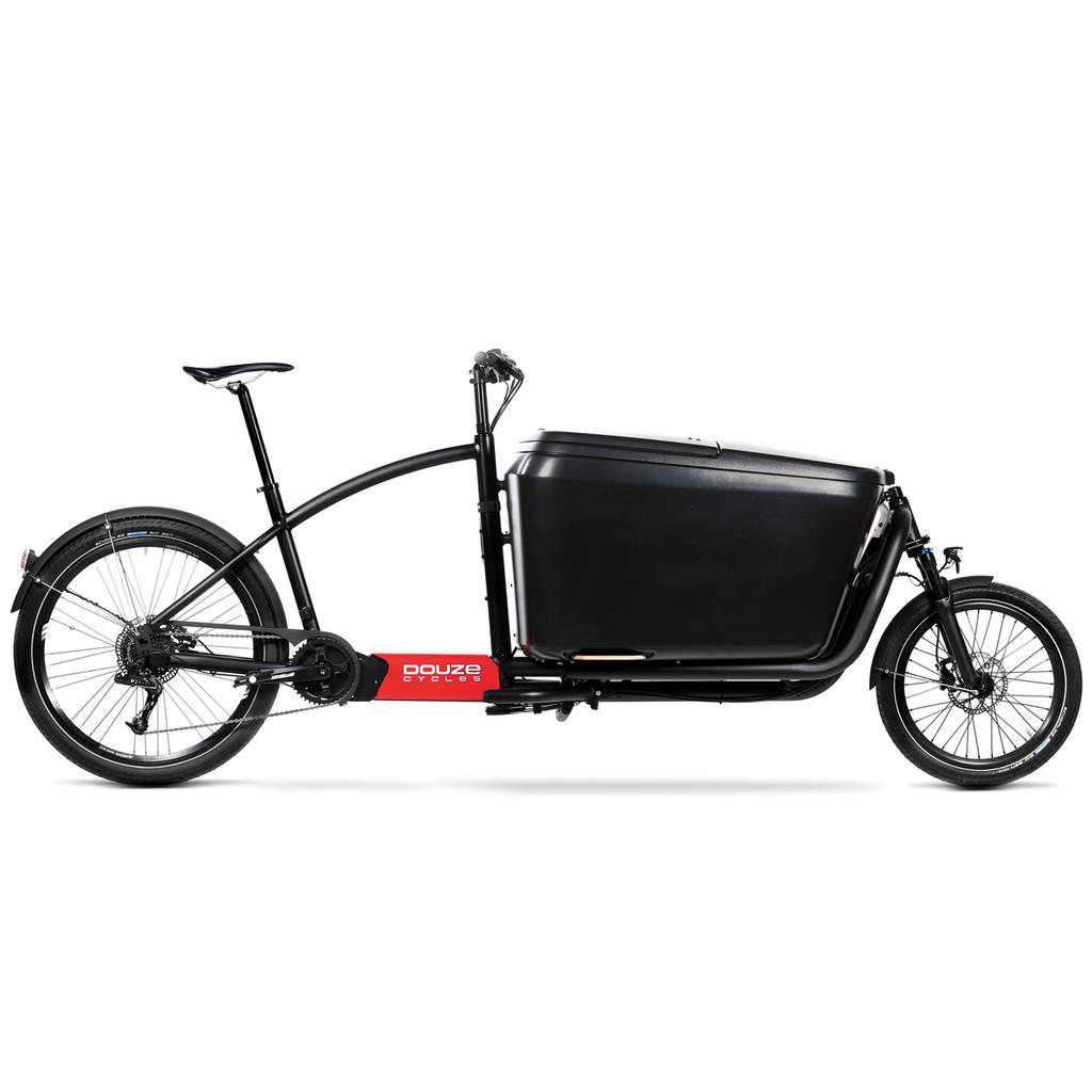 DOUZE G4e The G4 possesses all of the assets to become your favourite vehicle and is a true alternative to a car.