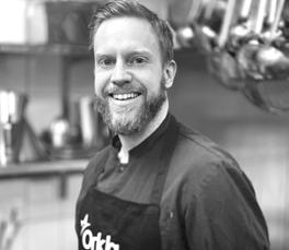 Vegobullar på Formbar Vegofärs Vegetariska Sliders & Dogs Mattias Brandt Vegoburgare från Vegetarisk Gulasch med Vegobitar Stefan Mether Street Food - Fast fjäll En vegetarisk inspirationsdag i
