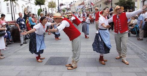 Bez liderów jak twierdzi Grzegorz Michaj, który wywodzi się ze szwedzkiego zespołu Piastowie, jednego z tych zespołów weteranów rzeszowskich festiwali.