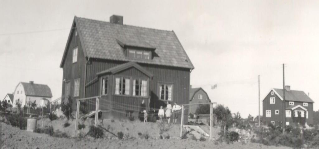 Stierncronas väg 6 Bergenhielmsvägen 10 och 13 Vassvägen 9 Huset byggt: 1926 av