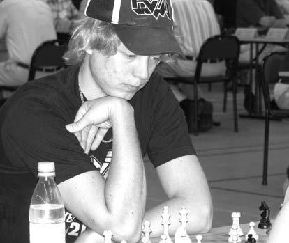 Resultat SM i Lund 2010 FOTO: Niklas Sidmar FOTO: Niklas Sidmar Oskar von Bahr Jakob Flyckt JUNIORKVAL 1 Fredrik Hansson Lunds ASK 8 2 Emil Sjöholm SK Framåt 8 3 David Ahrner SS Luleå 6½ 4 Axel