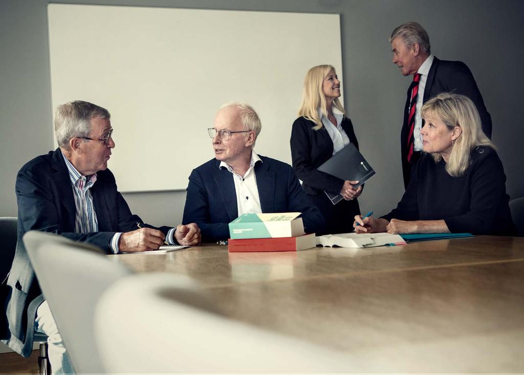 SwedSecs disciplinutskott beslutar om ett ärende ska lämnas över till den oberoende disciplinnämnden för prövning eller lämnas utan åtgärd.