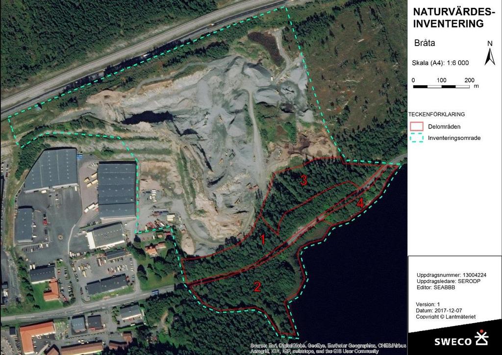 4 Områdesbeskrivning Det inventerade området består till övervägande del av en bergtäkt. I dess södra och östra delar förekommer skogsmark av olika karaktärer, bl.a. blandlövskog och barrskog.