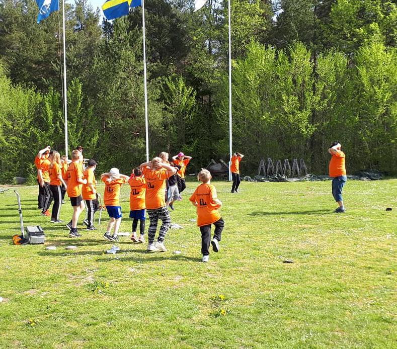 MINI VARPA CAMP TRAUME IP 18-19 maj I samarbete med Idrottslyftet, Svenska Varpaförbundet och Mäklarhuset så har Mulde VK genomfört ett roligt varpaläger för ungdomarna på