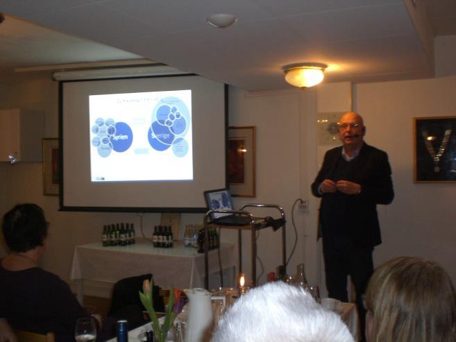 President Michaela berättade att när hon tänker på Inner Wheel är det ofta våra olika projekt hon har i åtanke, framför allt Narkotikasökhundarna. Den 3 mars har vi distriktsmöte i Hässleholm.