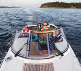 79 DAY CRUISER Tänk dg en perfekt sommardag på havet sol, ljudet av vågorna ett angenämt sällskap. Ombord på 79 DC upplever du oförglömlga stunder.
