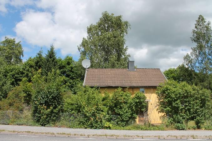 Förutsättningar och förändringar Mark och vegetation Mark och vegetation Jordart inom planområdet är morän. De stora ytorna runt skolbyggnaderna är hårdgjorda.