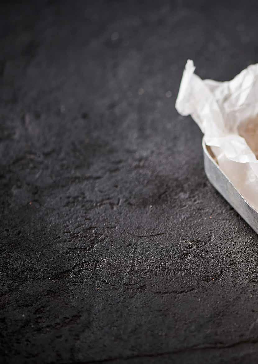 Julmackor Sötsaker i all ära, men goda mackor hör ju faktiskt också julen till! Vi har tagit fram förslag på tre härligheter alla ganska så klassiska, fast ändå lite oklassiska på något sätt.