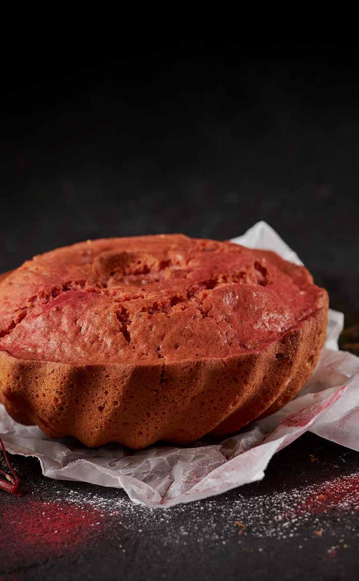Rödbets- och kardemummakaka 1 kaka 15123 Delikatessmargarin 50 22807 Bagerivetemjöl KåKå 240 20237 Strösocker 135 01120 Vanillinsocker 2 48248 Bakpulver 7 Havredryck 250 666046 Kardemummakärna, mald