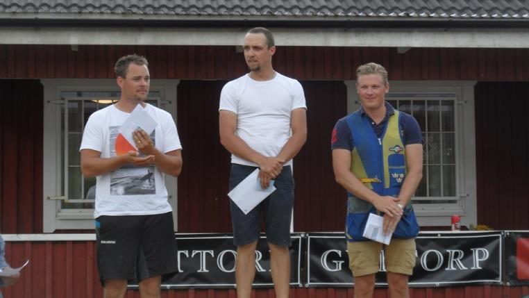 Stefan Marcus Niklas SVM och LLT4 hade Uppsala som arrangör. Samtidigt arrangerade de också SM i olympisk trap. Segrare i 50+ blev Leif Zeilon från Gamleby.