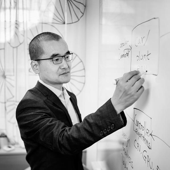 ZONGHUA GU PROFESSOR I TEKNOLOGI FÖR AUTONOMA SYSTEM 22 AUGUSTI 2018 Pålitliga cyberfysiska system för allas säkerhet Zonghua Gus forskning handlar om inbyggda och cyberfysiska system (CPS), med en