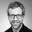 MARTIN ROSVALL PROFESSOR I TEORETISK FYSIK MED INRIKTNING MOT BERÄKNINGSVETENSKAP 1 JANUARI 2019 Martin Rosvall föddes 1978 i Uppsala och växte upp i Sävar, norr om Umeå.