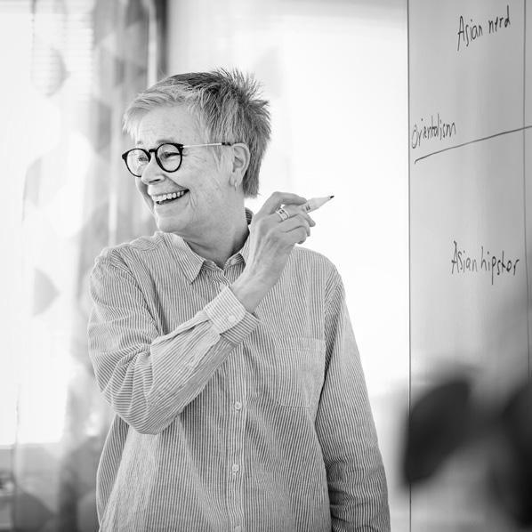 EVA SILFVER PROFESSOR I PEDAGOGIK MED INRIKTNING MOT SPECIALPEDAGOGIK 1 DECEMBER 2018 Eva Silfver föddes 1958 i Stockholm.