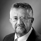 MICHAEL ADAMS FILOSOFIE HEDERSDOKTOR VID SAMHÄLLSVETENSKAPLIGA FAKULTETEN Brobyggare med fokus på ekonomi och historia Michael Adams forskning handlar om brobyggande mellan olika ämnen och