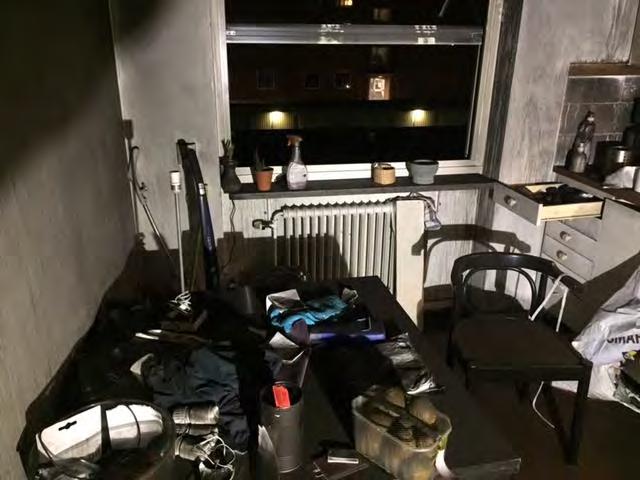 Väl inne i lägenheten var