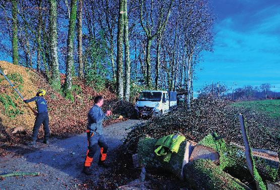 80 m et de moins de 2000 m² D'une hauteur supérieure à 1.