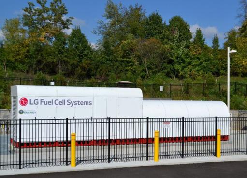 Enstaka anläggningar finns också i Tyskland och i Asien. Det finns flera bränsleceller i MWklass som använder biogas från vattenreningsanläggningar som bränsle.