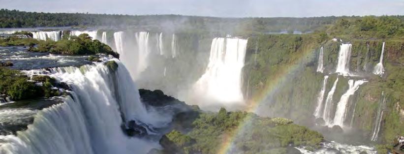 18 BUENOS AIRES Iguazúfallen bildar en naturlig gräns mellan Argentina, Brasilien och Paraguay. 5 x utflykter Gauchos Boka in en heldag och se hur de argentinska cowboys, gauchos, lever och lär.