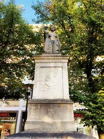 Wir starten am Justus-Liebig-Denkmal und enden am Biergarten an der Dieburger Straße.