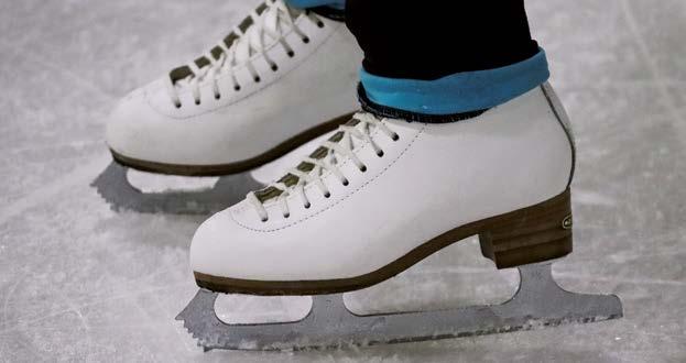 Eis, Eis, Baby! Schlittschuhlaufen in der Eissporthalle Für manche Dinge im Leben braucht es einfach ein bisschen Mut. Auch zum Schlittschuhlaufen! Trau Dich und probiere Dich aus auf dem Eis!