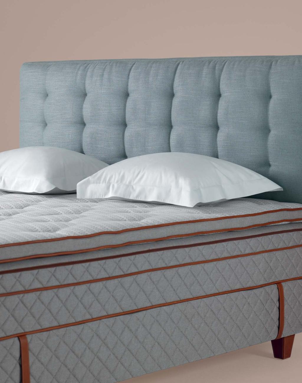 DANTE SÄNGGAVEL Textil sänggavel med avtagbar klädsel. Genomhäftad, med eller utan knappar.