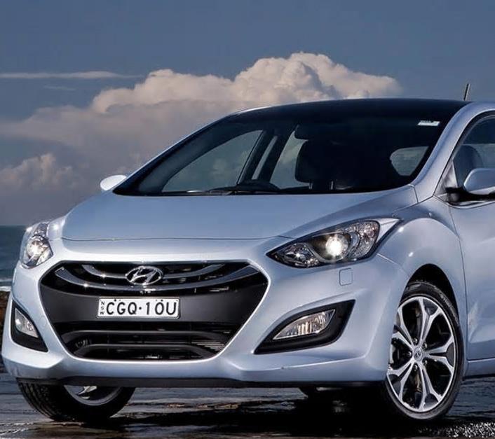 Fina Begbilar i Björbo Hyundai I30 CW 1,6 Crdi -10 Blå 25200 mil Hyundai I30 1,6 Gdi -13 Svart