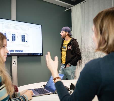 underlag lämnas in före, efter, eller i samband med seminariet. Läs studiehandledningen vad förväntas av dig? Seminarier kan vara både en gruppuppgift och en individuell uppgift.