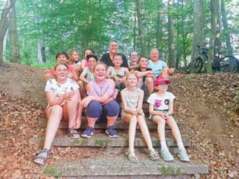 einem der vielen Programmpunkte der Wälekirb, dort an. Nahtlos ging es dann weiter mit den Showtänzen der 10 teilnehmenden Gruppen aus nah und fern.