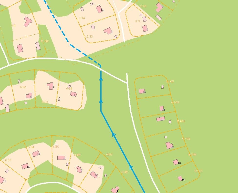 Enligt utförd naturinventering beskrivs miljön på platsen som sluten och lundartad till sin karaktär (Ekologigruppen 2019) och det finns ingen ängsmark i närheten vilket