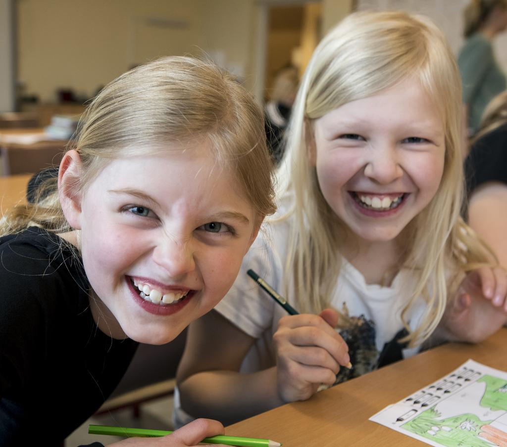 Innehåll: Verksamhetschefen har ordet Att välja skola Förskoleklass, grundskola och särskola Fritidshem Modersmål, skolskjuts,