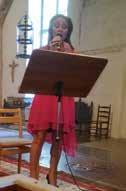 På söndagen, höjdpunkten med kyrkrodd och kulning över Länna kyrksjö. Rebecca Anglemark lät kulningen ljuda över sjön. I högmässan deltog även Häverö spelmän med musik traditionsmässigt.
