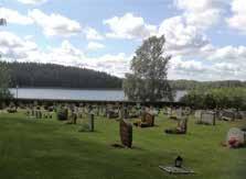 Rebecca Anglemark kulade från Ropnäset på kyrkroddsdagen. Kulningen fick även ljuda över Länna kyrksjö. Konservator Kristin Fyrand berättade på måndagen om rengöringen och renoveringen av Länna kyrka.