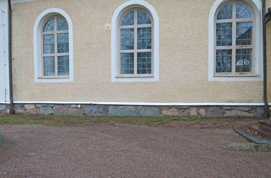 Dagvattenledning Mörlunda kyrka efter åtgärd.