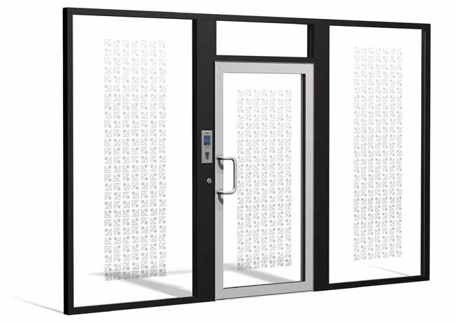 Inspiration E-karm. Smarta funktioner ger trygghet Dörr 2074 naturanodiserad och karmar 3074 pulverlackerade. Glas med screentryck, mönsterdesign av Hans-Jörgen Hansson.