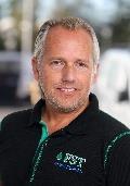 Kommentarer och riskanalys Grundläggning Äldre byggnader har ej ett fullgott skydd mot fukt från underliggande mark, detta på grund av att det förekommer finkornigt material under grundmurarna och ev.