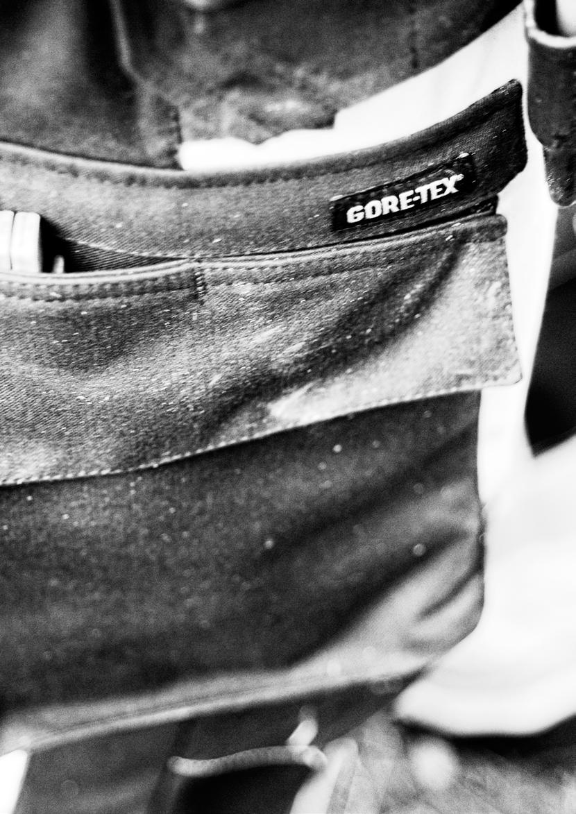 Gore-tex collection Basplagg PUVAB har i sin GORE-TEX kollektion utvecklat ultimata skyddsplagg för tuffa förhållanden.
