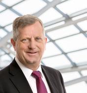(sedan 2013) Styrelseordförande: Fortum Abp Styrelseledamot: Solvay Group VD och koncernchef: SSAB (anställd i SSAB sedan 1998) Ordförande: Jernkontoret Vice ordförande: Industriarbetsgivarna