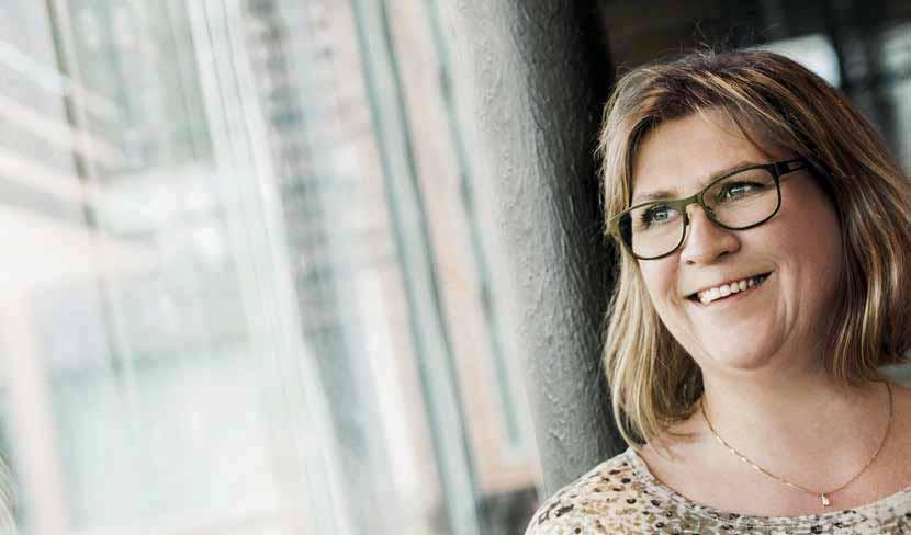 Tack Birgitta! Nu tackar vi på Burlövs Bostäder Birgitta Sandell för 21 förtjänstfulla år hos oss, varav de senaste fjorton som VD.