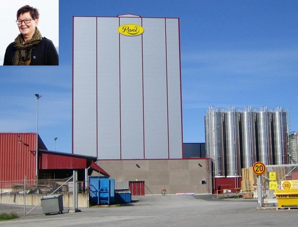 Här följer en bildkavalkad från resan. I Rani Plasts nya 52 meter höga anläggning tillverkas världens bredaste lantbruksfilm.