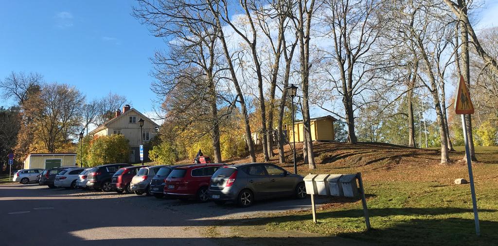 Tvärställda parkerigsplatser vid Oldevigsgata. Plaförslag Kommue har ige parkerigsorm att följa vid förskolor uta parkerigsbehovet får avgöras för varje plats och de förutsättigar som fis där.