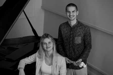 SOMMAR MED BARKÅKRA FÖRSAMLING Program vecka 28: Måndag 8 juli Tisdag 9 juli Onsdag 10 juli Kl.8-11: Förmiddag i församlingsparken Heliga danser i gröngräset, meditation i kyrkan och samtal.