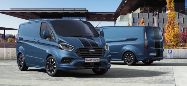 Sport Exteriör utöver Limited Sportstylingsats med låg främre stötfångarspoiler med unik dimljusinfattning, karossfärgade
