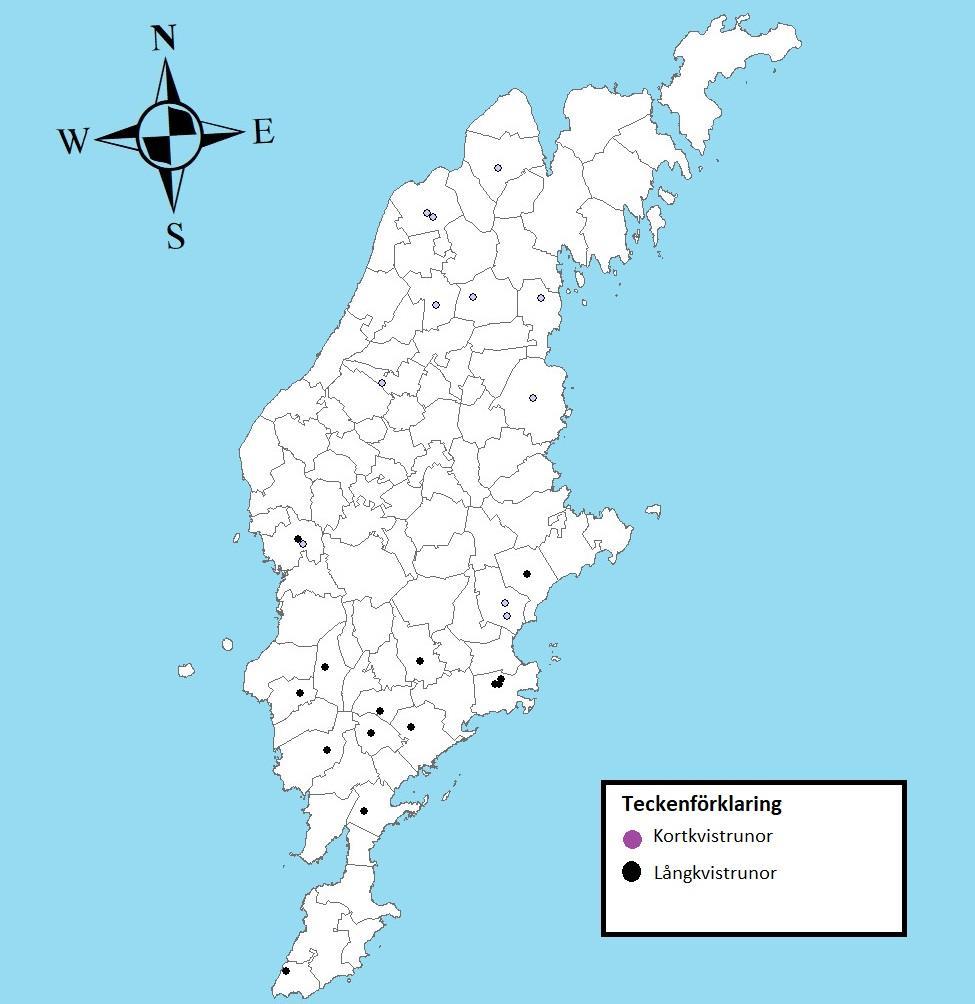 dessutom hittats i Kruszwica (centrala Polen) (Curta 2008). Roslund (2001b: 178f) placerar lerkärlen med stämpelmarkering i botten under 1000-talet möjligtvis sent 1000-tal. 4.3.