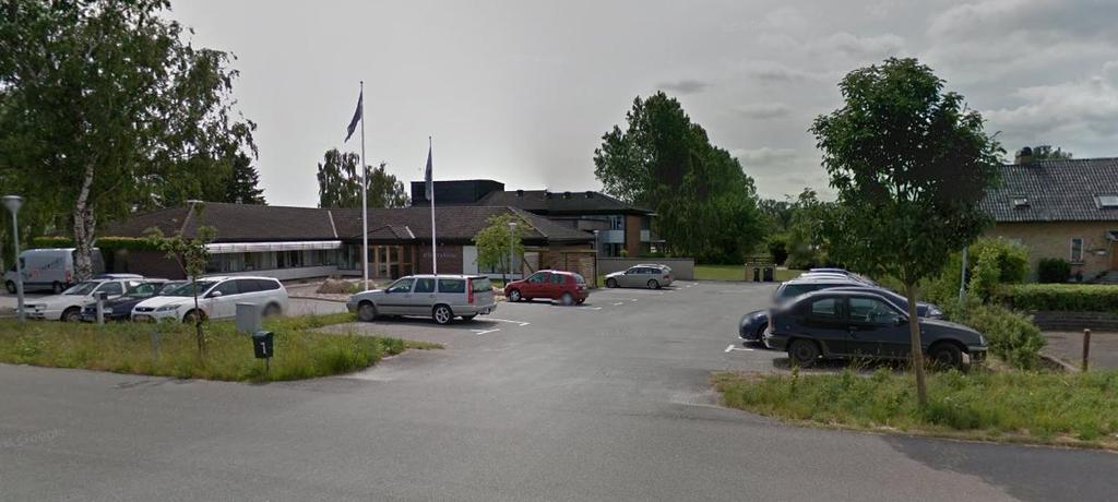 Inför ombyggnaden behövs en trafikbullerutredning som fastlägger beräknade bullernivåer från vägtrafiken och jämför de med Kristianstad kommuns bullerriktvärden utomhus på förskolans planerade yta