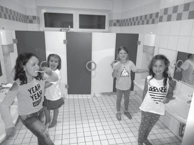 Zusammenarbeit und freuen uns auf ein ereignisreiches und neues Kinderhausjahr. In die Schule kommen wir jetzt bald Der Höhepunkt für jedes Kindergartenkind ist die Übernachtung im Kinderhaus.