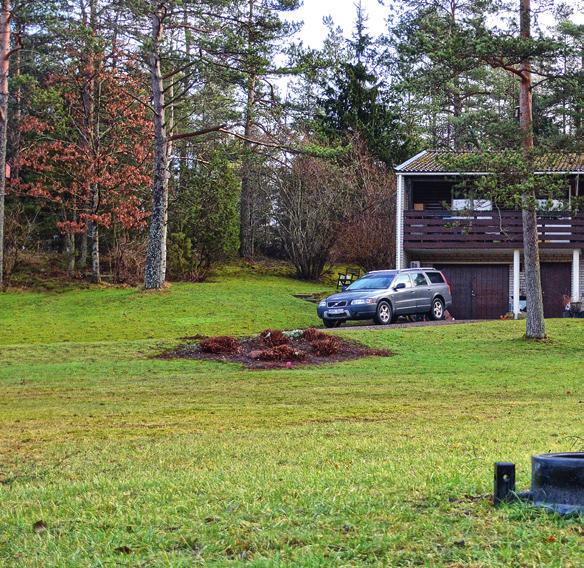 Vi valde Biovac nedgrävd anläggning KUNDFAKTA: ÄGARE: REIDAR & ANNIKA HUSTYP: TEGELVILLA HUSETS BYGGÅR: 1968 INSTALLTION BIOVAC: 2014 ANLÄGGNING: BIOVAC FD 5 N PEH Tryggheten var viktig för oss Det