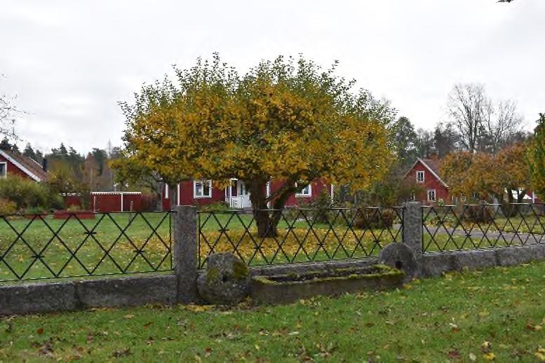 Energideklaration, Överlåtelsebesiktning Har utförts 2019-10-16 och visar energiklass B med 67 kwh/m² och år. Även överlåtelsebesiktning samt vattenprov har utförts och finns att tillgå.