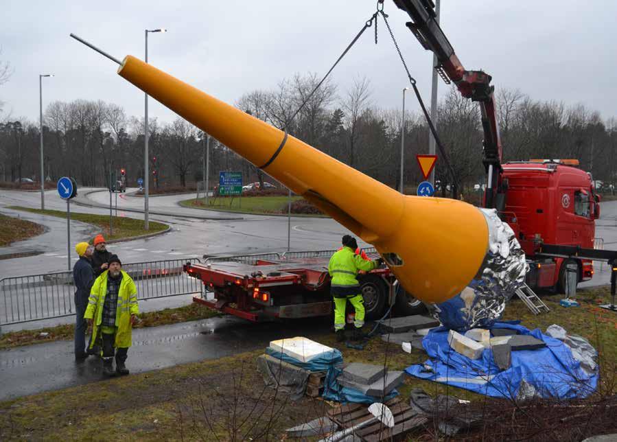 När kometen har monterats ihop måste kometen vändas rätt.